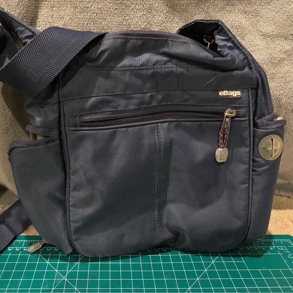 Navy Ebag crossbody